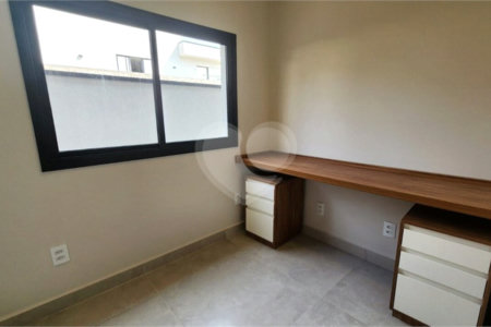 Casa à venda com 3 suítes no condomínio Vita Verdi, Valinhos - SP