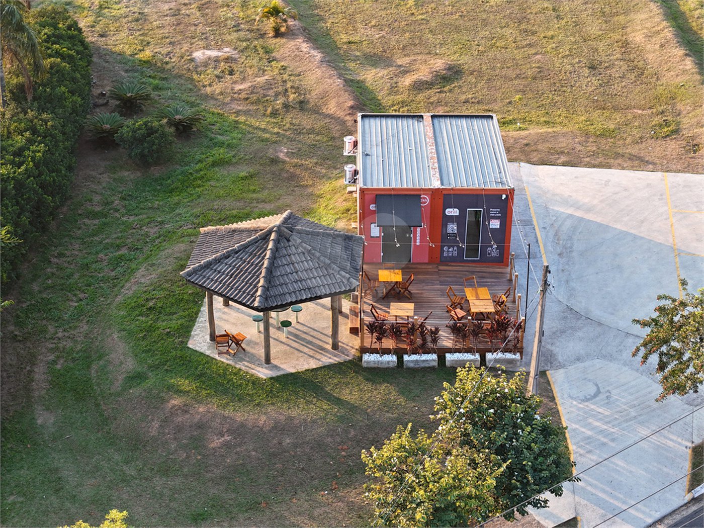 Casa à venda com 6 quartos, sendo 5 suítes, no condomínio Ibiti do Paço, Sorocaba - SP