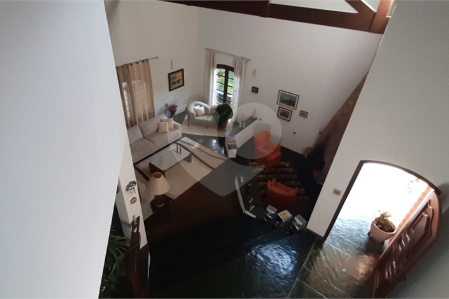 Casa à venda com 3 quartos, sendo 1 suíte, no condomínio Sausalito, Mairiporã - SP