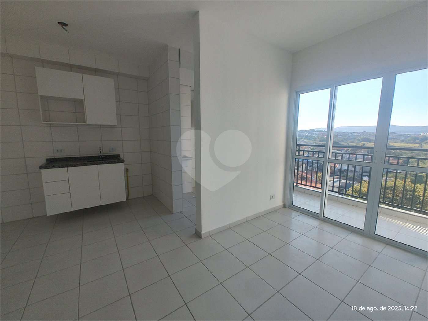 Apartamento para alugar com 2 quartos em Jardim das Palmeiras, Atibaia, SP