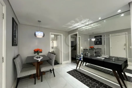 Apartamento à venda com 2 quartos, sendo 1 suíte, em Cerqueira César, São Paulo, SP