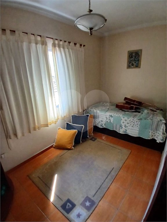 Sobrado à venda com 4 quartos, sendo 2 suítes, em Vila Constança, São Paulo, SP