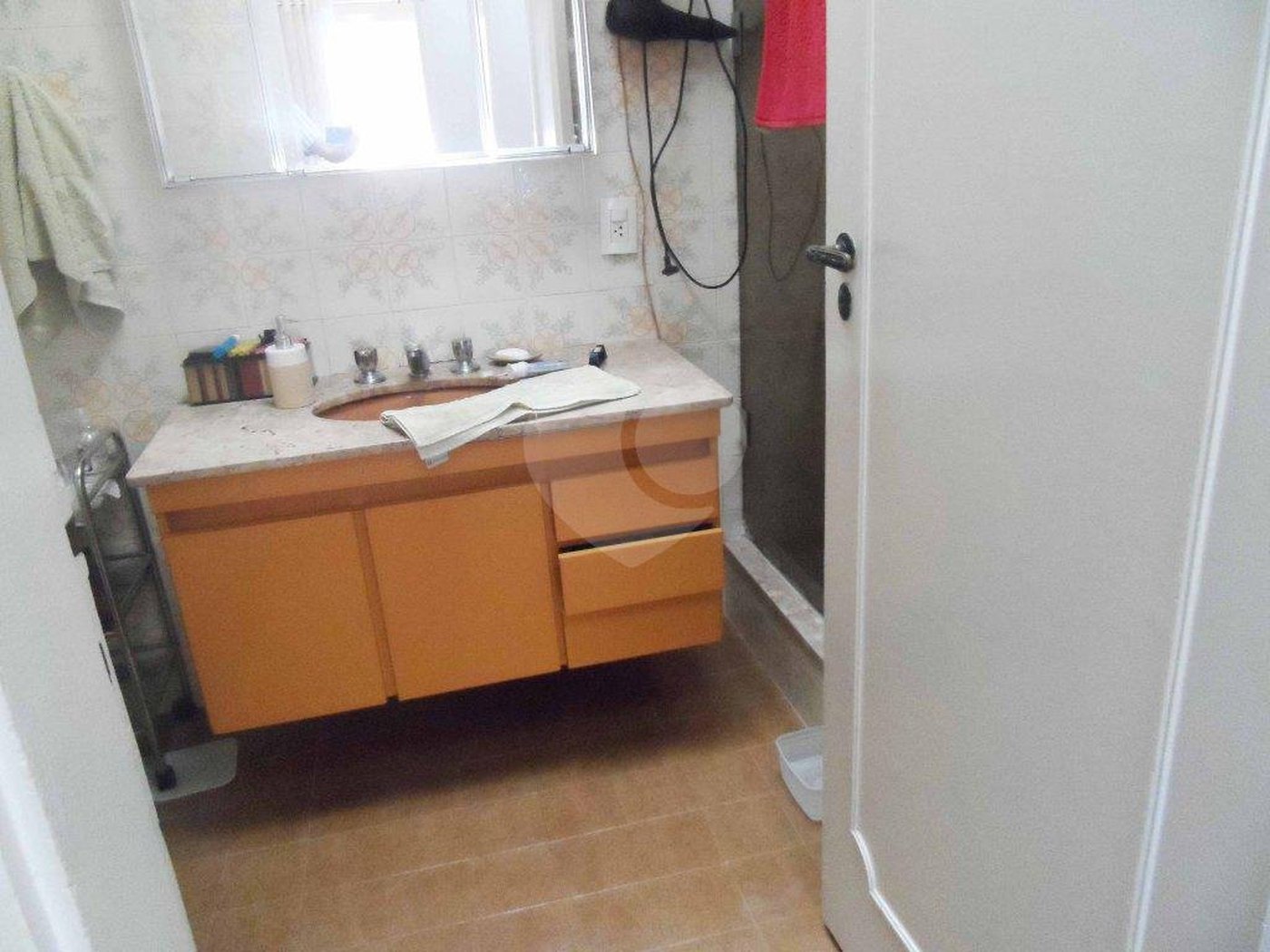 Sobrado à venda com 3 quartos, sendo 1 suíte,  em Jardim Marajoara, São Paulo, SP