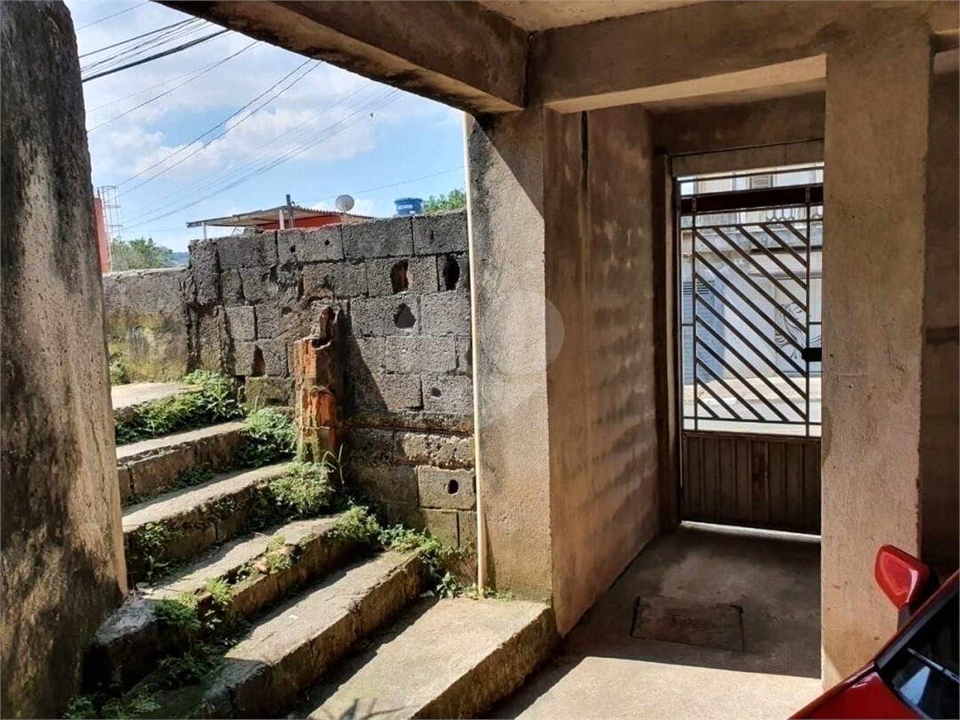 Casa à venda com 3 quartos, sendo 1 suíte, em Jardim Ikeda, Suzano, SP