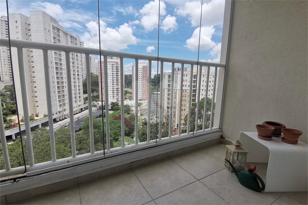 Apartamento à venda com 2 quartos em Parque Reboucas, São Paulo, SP