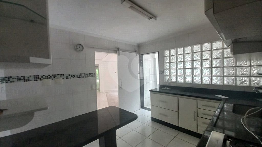 Apartamento à venda com 3 quartos, sendo 1 suíte,  em Vila Andrade, São Paulo, SP