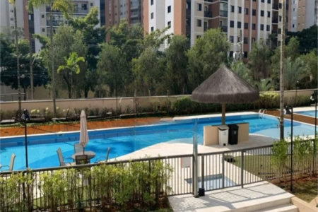 Apartamento à venda com 3 quartos, sendo 1 suíte, em Cidade São Francisco, São Paulo, SP