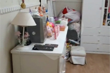 Casa à venda com 3 quartos, sendo 1 suíte, no condomínio Res Azaléias, São Paulo - SP