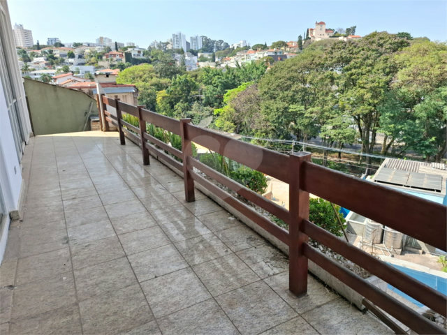 Casa à venda com 4 quartos, sendo 3 suítes,  em Jardim São Bento, São Paulo, SP