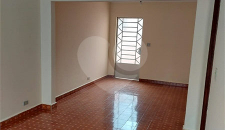 Sobrado à venda com 3 quartos em Vila Gumercindo, São Paulo, SP