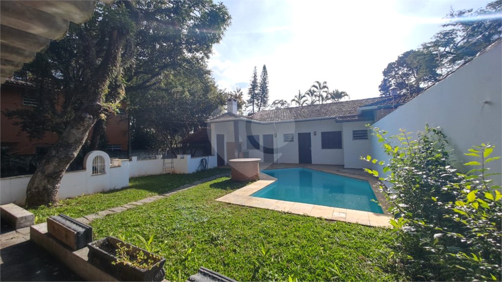 Terreno à venda com 1 suíte em Interlagos, São Paulo, SP