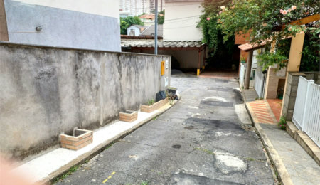 Sobrado à venda com 3 quartos em Santa Terezinha, São Paulo, SP