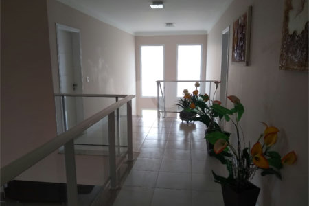 Casa à venda com 5 quartos, sendo 4 suítes,  no condomínio Parque Shambala, Atibaia - SP