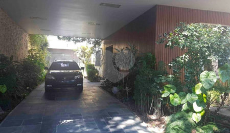 Casa à venda com 7 quartos, sendo 2 suítes, em Brooklin Paulista, São Paulo, SP