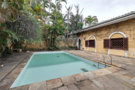 Casa Térrea à venda com 4 quartos, sendo 2 suítes, em Brooklin Velho, São Paulo, SP