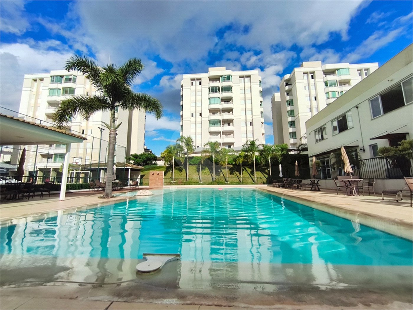 Apartamento à venda ou para alugar com 3 quartos, sendo 1 suíte, em Jardim Vera Cruz, Sorocaba, SP