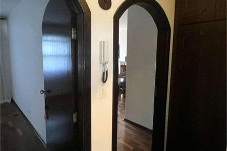 Casa à venda com 5 quartos, sendo 4 suítes, em Parque Maria Helena, São Paulo, SP