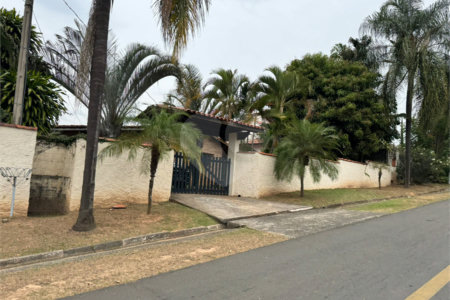 Casa à venda com 3 quartos, sendo 1 suíte, no condomínio Haras São Luiz, Salto - SP