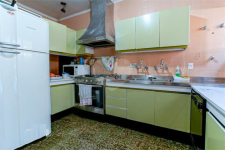 Sobrado à venda com 4 quartos, sendo 2 suítes, em Barro Branco (zona Norte), São Paulo, SP