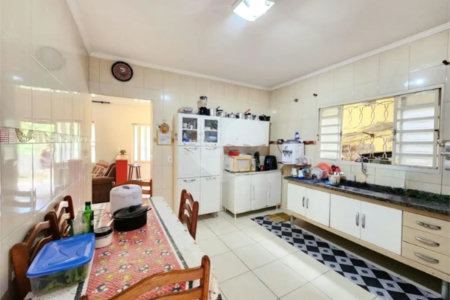 Casa à venda com 3 quartos, sendo 1 suíte, em Vista Alegre, Vinhedo, SP
