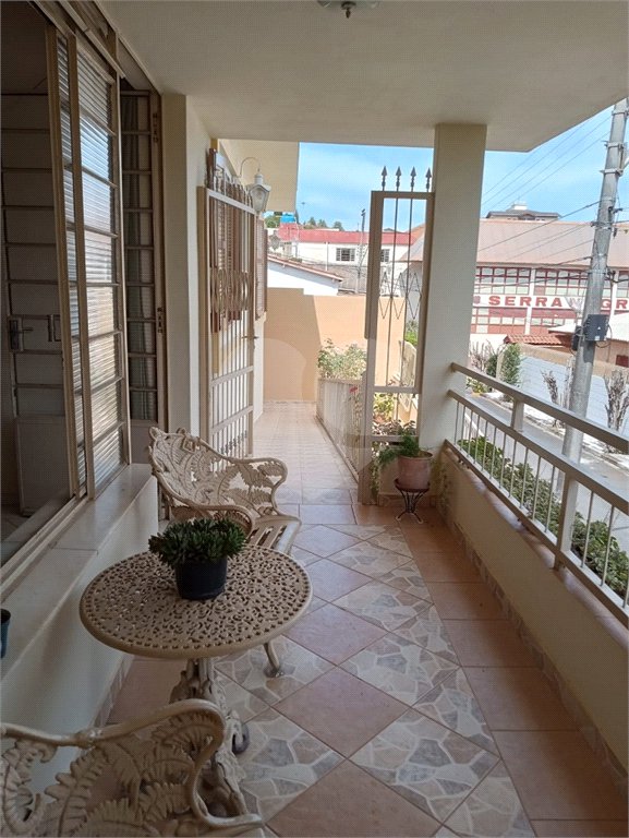 Casa à venda com 3 quartos no Centro, Serra Negra, SP