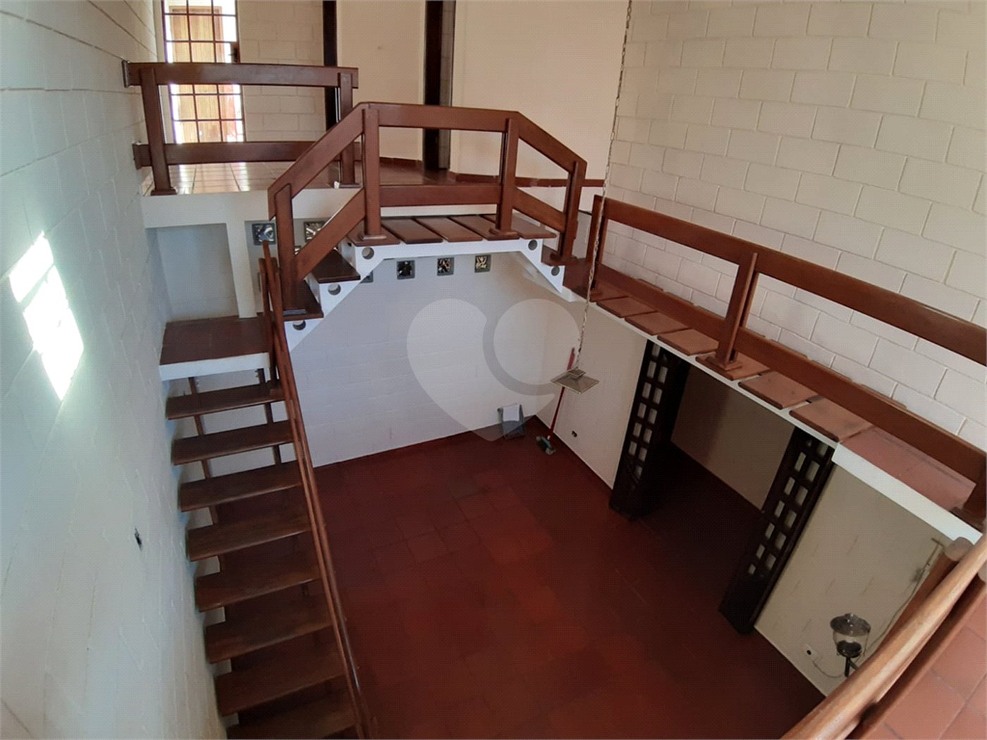 Sobrado à venda com 3 quartos, sendo 1 suíte, em Tremembé, São Paulo, SP