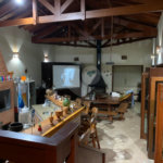 Casa à venda com 5 quartos, sendo 2 suítes, no condomínio Capela do Barreiro, Itatiba - SP
