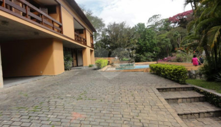 Sobrado à venda com 5 suítes em Tremembé, São Paulo, SP