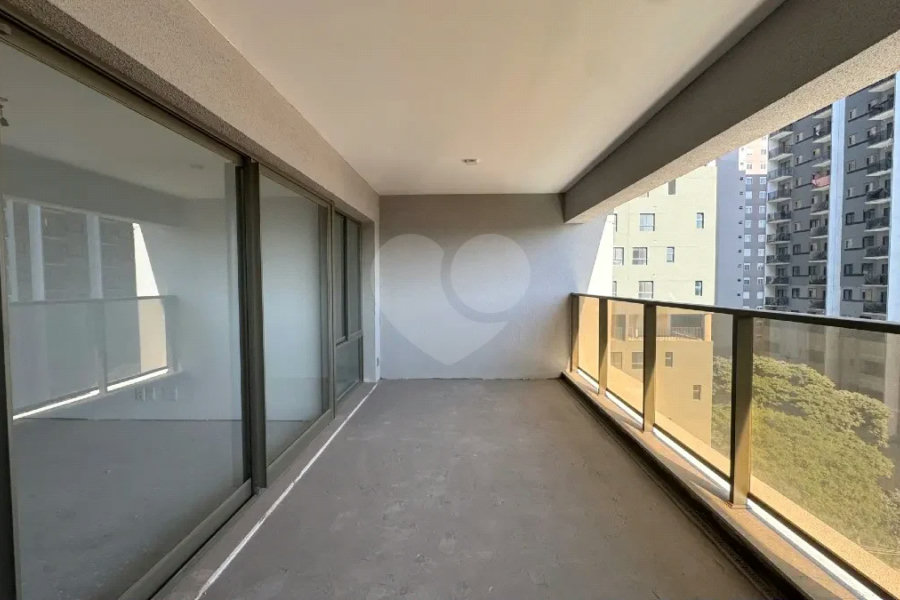 Apartamento para venda em Campo Belo com 3 quartos, sendo 3 suítes, 136m²