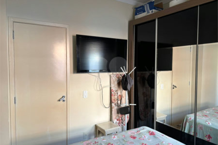 Casa à venda com 3 quartos, sendo 1 suíte, no condomínio Vila Nova Horizonte, Suzano - SP
