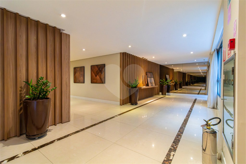 Apartamento à venda com 2 quartos, sendo 1 suíte,  em Santo Amaro, São Paulo, SP
