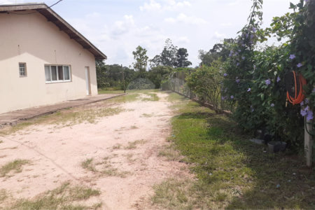 Chácara à venda com 4 quartos, sendo 1 suíte, em Vista Alegre, Vinhedo, SP