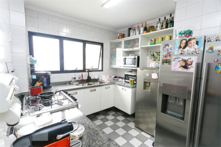 Apartamento à venda com 3 quartos, sendo 1 suíte,  em Paraíso do Morumbi, São Paulo, SP