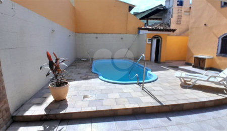 Casa à venda com 3 quartos, sendo 1 suíte,  em Campo Grande, Rio de Janeiro, RJ
