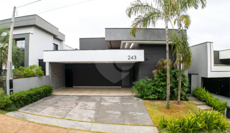 Casa à venda com 3 suítes no condomínio Residencial Helvétia Park, Indaiatuba - SP