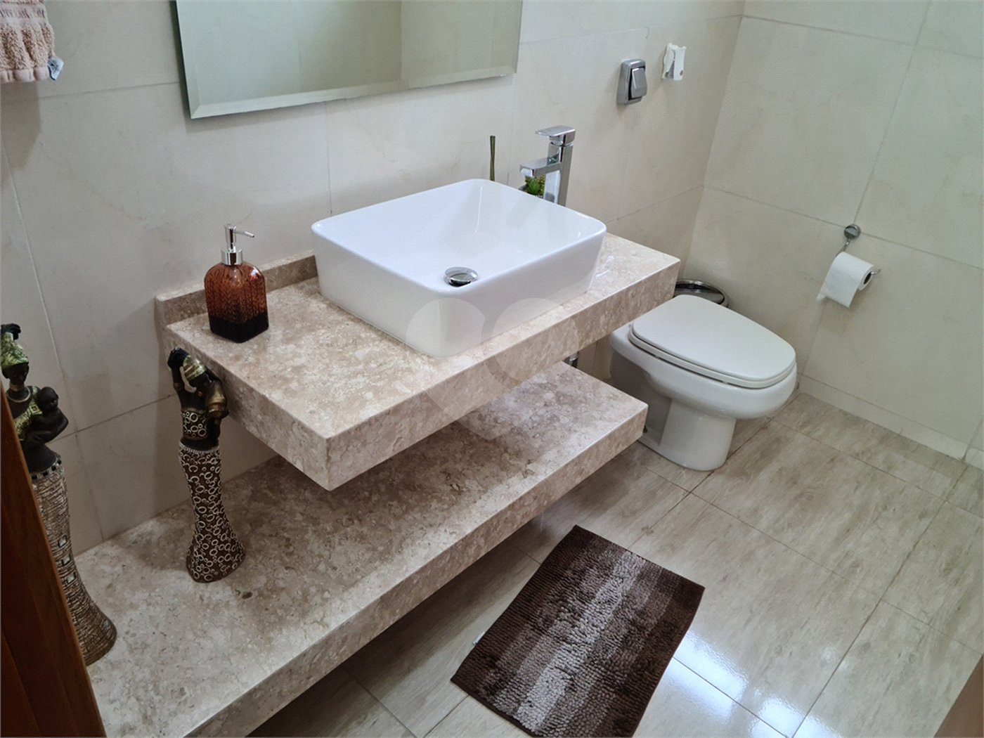 Casa à venda com 5 quartos, sendo 1 suíte,  em Vila Lavínia, Mogi das Cruzes, SP