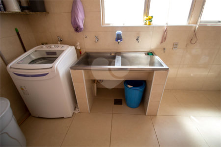 Casa à venda ou para alugar com 4 quartos, sendo 1 suíte, no Centro, São Roque, SP