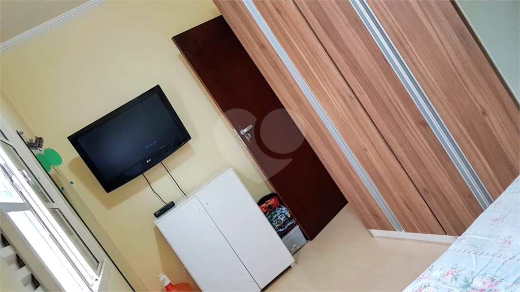 Sobrado à venda com 3 quartos, sendo 1 suíte, em Parada Inglesa, São Paulo, SP