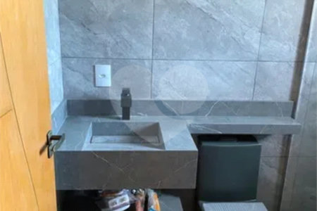 Casa à venda com 3 quartos, sendo 1 suíte, no condomínio Horto Florestal Villagio, Sorocaba - SP