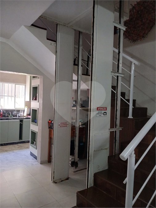 Sobrado à venda com 3 quartos, sendo 1 suíte,  em Villa Di Cesar, Mogi das Cruzes, SP