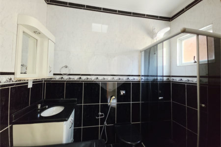 Casa à venda com 3 quartos, sendo 1 suíte, no condomínio Parque das Árvores, Sorocaba - SP