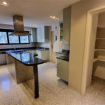 Apartamento para alugar com 6 quartos, sendo 4 suítes,  em Panamby, São Paulo, SP