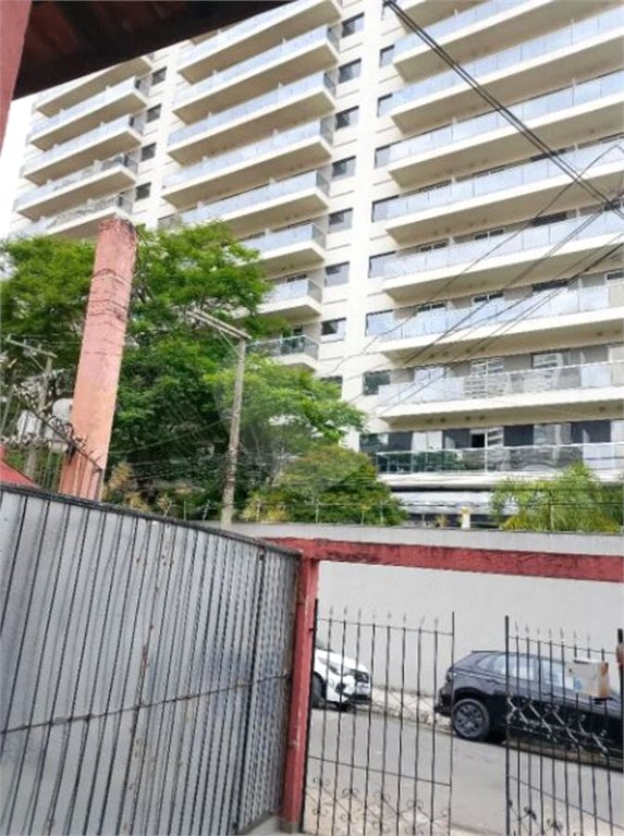 Sobrado à venda com 3 quartos, sendo 1 suíte,  em Vila Firmiano Pinto, São Paulo, SP