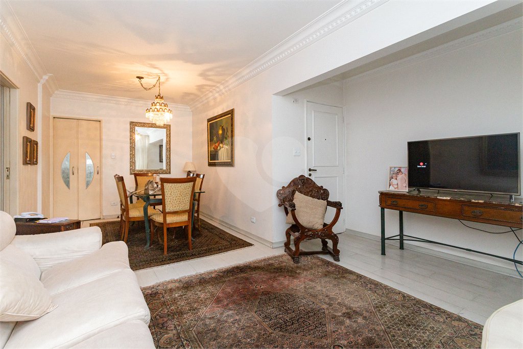 Apartamento à venda com 3 quartos, sendo 1 suíte, em Jardim Paulista, São Paulo, SP