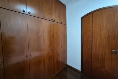 Sobrado à venda com 3 quartos, sendo 1 suíte, em Jardim Sarah, São Paulo, SP
