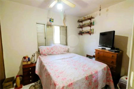 Sobrado à venda com 3 quartos, sendo 1 suíte,  em Jardim Bonfiglioli, São Paulo, SP