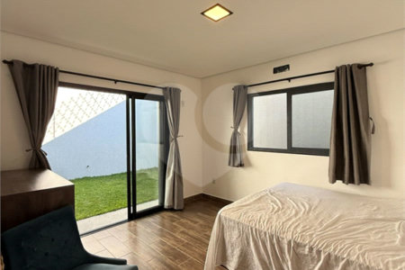 Sobrado à venda com 3 quartos, sendo 1 suíte, em Loteamento Parque Residencial Serras de Atibaia Ii, Atibaia, SP