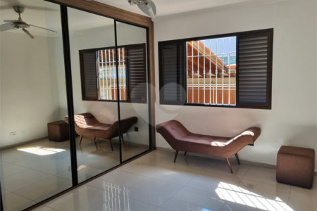 Sobrado à venda com 3 quartos, sendo 2 suítes, em Jardim Duprat, São Paulo, SP