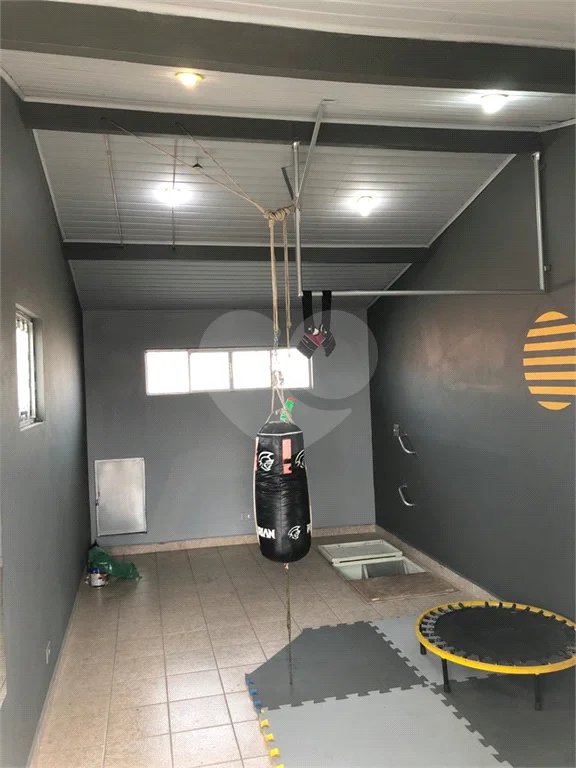Casa à venda com 3 quartos, sendo 1 suíte,  em Vila Gustavo, São Paulo, SP