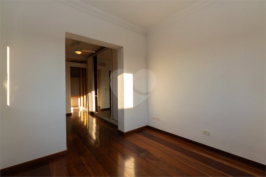 Casa de Vila à venda com 3 quartos, sendo 1 suíte, em Planalto Paulista, São Paulo, SP